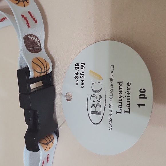 2 Lanyards 1 ID Holder - Picture 3 of 6